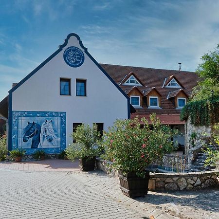 Szel Fiai Fogado Hotel Nyúl Exterior foto