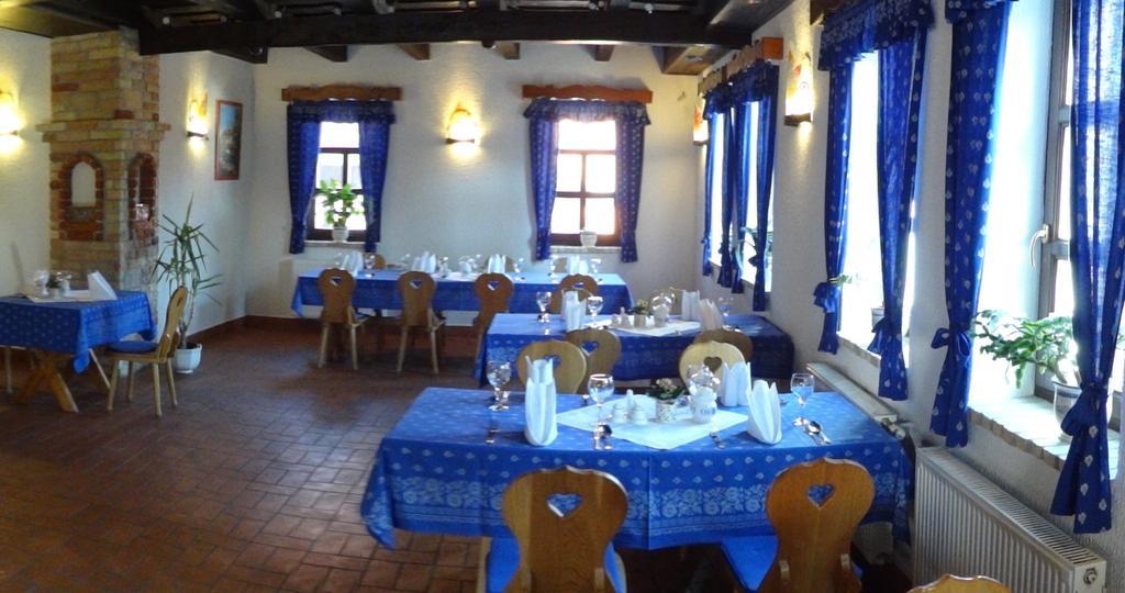 Szel Fiai Fogado Hotel Nyúl Exterior foto